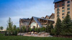 gaylord_rockies_lawn